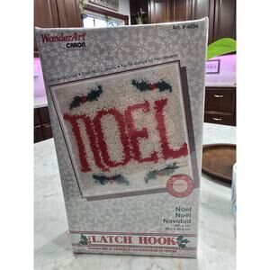 New Christmas Noel Hand Craft Wallhanging 12X12 Vintage Wonderart Latch Hook